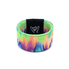 Load image into Gallery viewer, Electric Chevron Ring Band