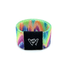 Load image into Gallery viewer, Electric Chevron Ring Band
