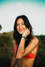 Load image into Gallery viewer, Miami Breeze Knotband Bracelet
