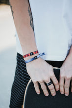 Load image into Gallery viewer, Electric Chevron Ring Band