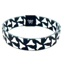 Load image into Gallery viewer, Black Shark Tooth Wristband Bracelet