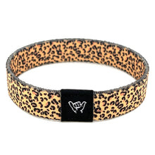 Load image into Gallery viewer, Leopard Print Wristband Bracelet
