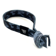 Load image into Gallery viewer, Midnight Camo Knotband Bracelet