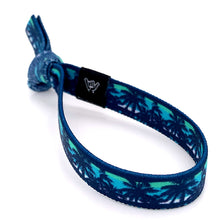 Load image into Gallery viewer, Deja Blu Knotband Bracelet